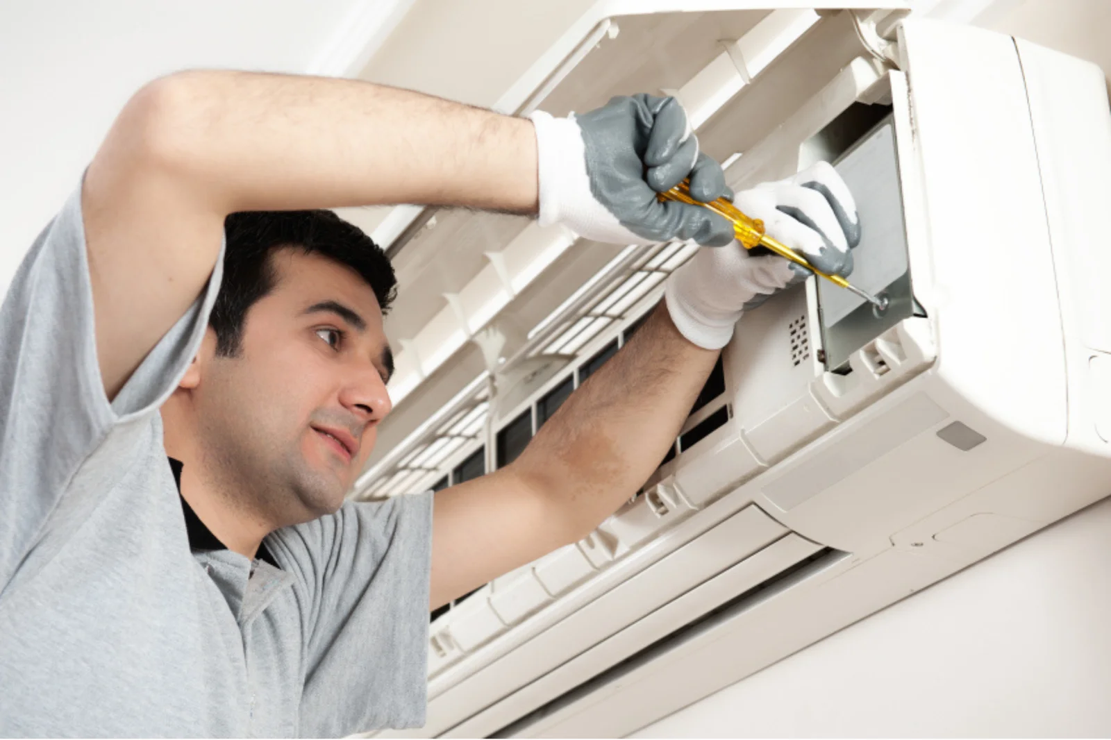 Contact For AC Repair Service by United Enterprises Ludhiana